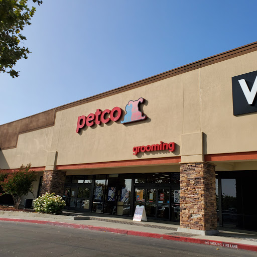Pet Supply Store «Petco Animal Supplies», reviews and photos, 1917 Douglas Blvd, Roseville, CA 95661, USA