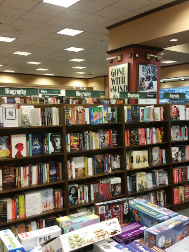 Book Store «Barnes & Noble», reviews and photos, 200 W Rte 70, Marlton, NJ 08053, USA