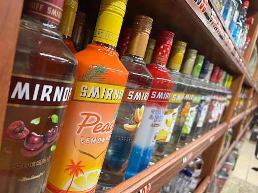 Wine Store «Canyon Crest Liquor», reviews and photos, 1350 Massachusetts Ave, Riverside, CA 92507, USA