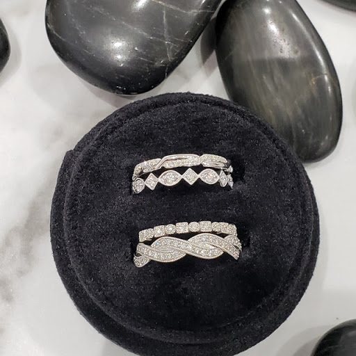 Jewelry Store «Georgetown Jewelers Inc», reviews and photos, 351 Georgetown Square, Wood Dale, IL 60191, USA