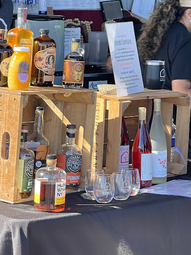 Winery «Glorie Farm Winery», reviews and photos, 40 Mountain Rd, Marlboro, NY 12542, USA