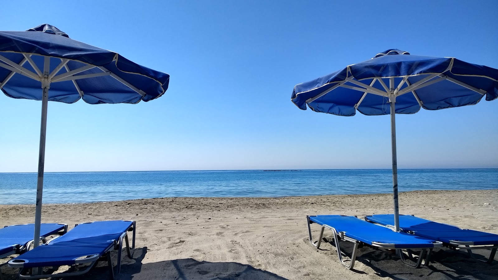 Foto de Frangokastello beach - lugar popular entre los conocedores del relax
