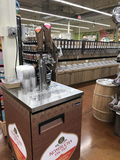 Grocery Store «Fresh Thyme Farmers Market- Downers Grove», reviews and photos, 325 Ogden Ave, Downers Grove, IL 60515, USA