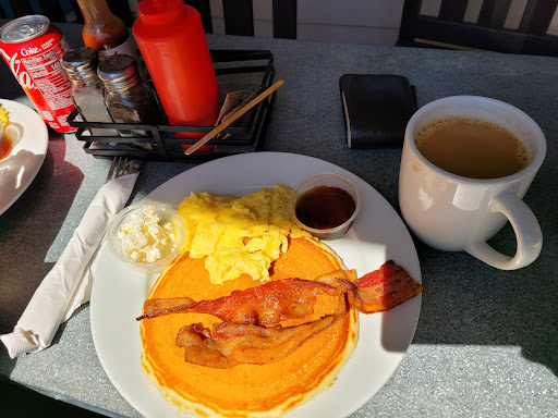 Cafe «Trinks Cafe & Bakery», reviews and photos, 39140 CA-1, Gualala, CA 95445, USA