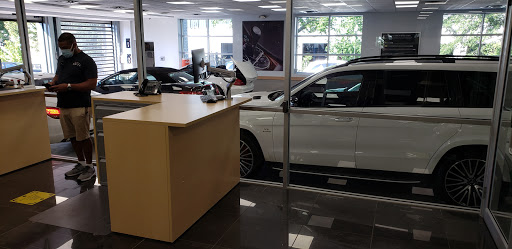 Mercedes Benz Dealer «Mercedes-Benz of Alexandria», reviews and photos, 200 S Pickett St, Alexandria, VA 22304, USA