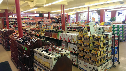 Liquor Store «I & S Wine And Spirits», reviews and photos, 1025 W 63rd St, Chicago, IL 60621, USA