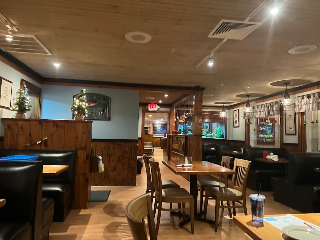 Weathervane Seafood Restaurant Dover, NH 03820 Menu, Reviews, Hours