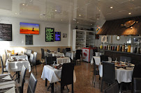 Atmosphère du Restaurant L'Ile aux Cocos à Montigny-le-Bretonneux - n°9