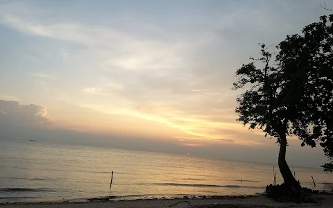 Pantai Parit Penyengat image