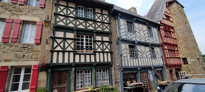 PHARMACIE DES QUAIS à Tréguier