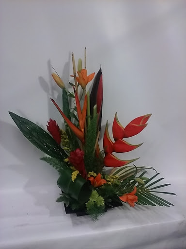 Florist «Roses Are Red Florist», reviews and photos, 425 5th Ave, Indialantic, FL 32903, USA