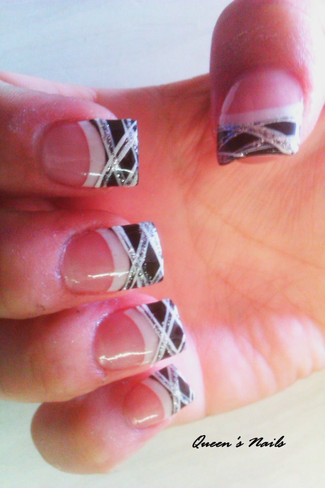 Queen's Nails 81144