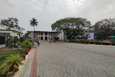 Islamiah College (Autonomous)