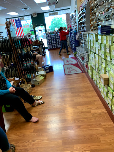 Shoe Store «Montague & Son», reviews and photos, 316 Elden St, Herndon, VA 20170, USA
