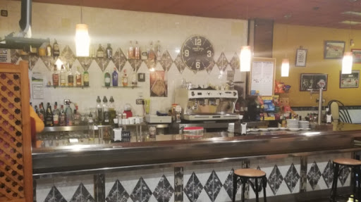 Café-Bar La Cabaña del Mago en Arbuniel
