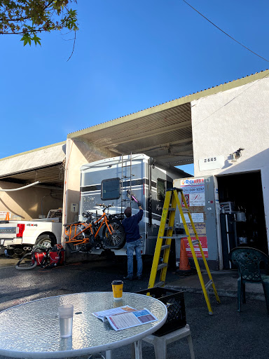 Speede 100% Hand Car Wash en Livermore