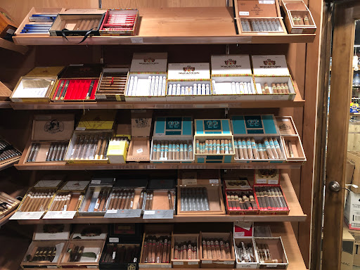 State Liquor Store «Discount Tobacco & Beverage», reviews and photos, 34722 Vine St, Willowick, OH 44095, USA