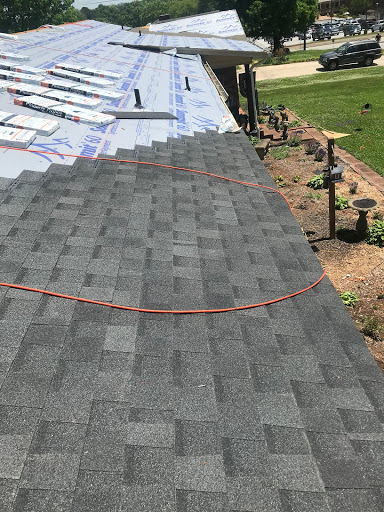 Roofing Contractor «Gilstrap Roofing», reviews and photos, 1512 Easley Bridge Rd, Greenville, SC 29611, USA