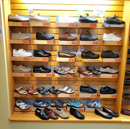 Shoe Store «Golden Shoes», reviews and photos, 12212 Harlem Ave, Palos Heights, IL 60463, USA