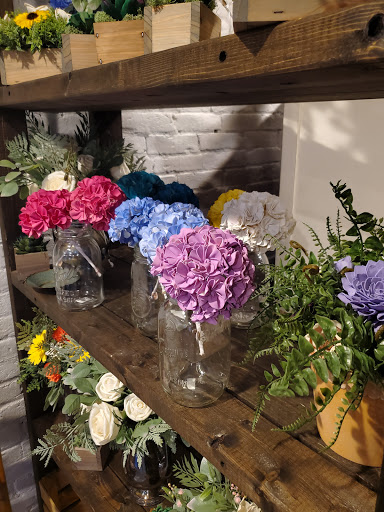 Antique Furniture Store «The Mill At Keymar Vintage And Antiques», reviews and photos, 900 Francis Scott Key Hwy, Keymar, MD 21757, USA