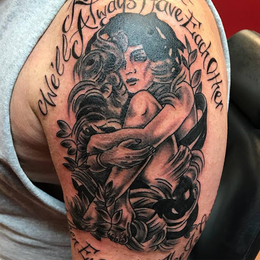 Body Piercing Shop «One Shot Studio», reviews and photos, 2988 Solomons Island Rd, Edgewater, MD 21037, USA