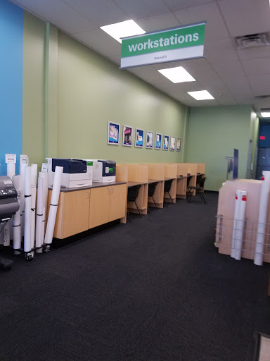 Print Shop «FedEx Office Print & Ship Center», reviews and photos, 1420 Union Tpke, New Hyde Park, NY 11040, USA