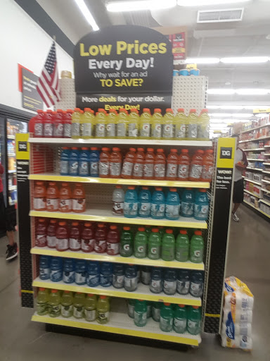 Discount Store «Dollar General», reviews and photos, 5101 White Ln, Bakersfield, CA 93309, USA