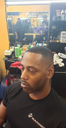 Barber Shop «100 Degrees Barber Shop», reviews and photos, 8120 Mall Pkwy #420, Lithonia, GA 30038, USA