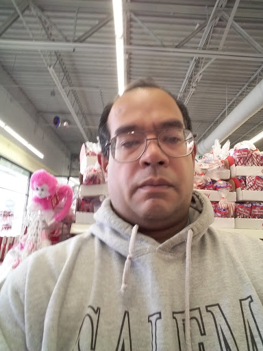 Dollar Store «Dollar Tree», reviews and photos, 452 Mt Pleasant St, New Bedford, MA 02746, USA