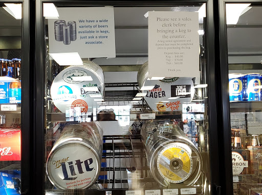 Liquor Store «Holiday Liquors North», reviews and photos, 2512 N Newton St, Jasper, IN 47546, USA