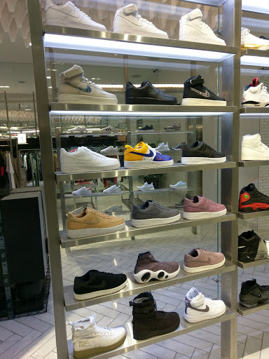 Clothing Store «Kith Brooklyn», reviews and photos, 233 Flatbush Ave, Brooklyn, NY 11217, USA