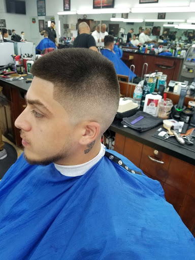 Barber Shop «Miami Beach Barber Shop», reviews and photos, 1114 Normandy Dr, Miami Beach, FL 33141, USA