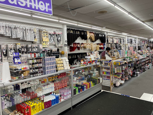 Beauty Supply Store «Diamond Beauty & Barber Supply», reviews and photos, 1967 S Military Hwy, Chesapeake, VA 23320, USA