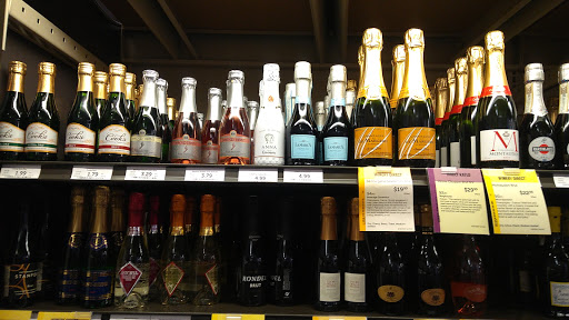 Wine Store «Total Wine & More», reviews and photos, 2401 Fairview Ave N #105, Roseville, MN 55113, USA