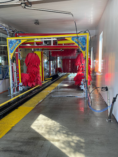 Car Wash «Miami Car Wash», reviews and photos, 2056 Hempstead Bethpage Turnpike, East Meadow, NY 11554, USA