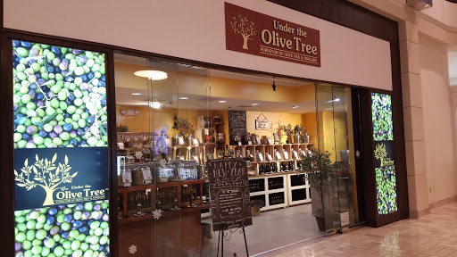 Shopping Mall «Tysons Corner Center», reviews and photos, 1961 Chain Bridge Rd, Tysons, VA 22102, USA