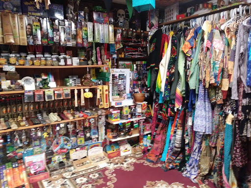 Tobacco Shop «Sunshine Daydream», reviews and photos, 2941 Boston Post Rd, Guilford, CT 06437, USA