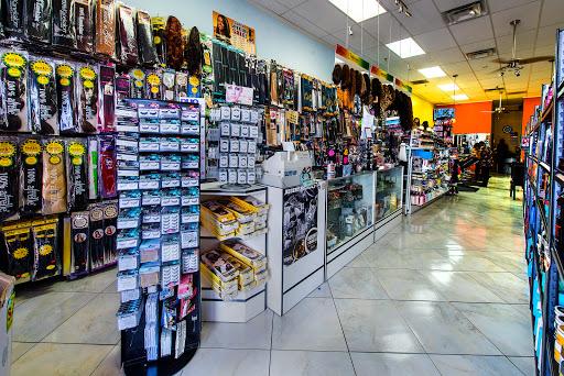 Beauty Salon «Maxim Beauty Supply, Salon & Eyebrow Threading», reviews and photos, 12411 Limonite Ave # 620, Mira Loma, CA 91752, USA