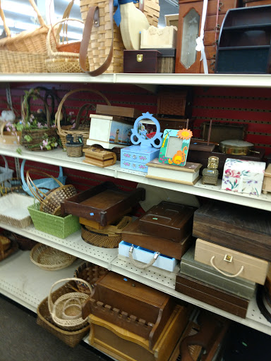 Thrift Store «The Salvation Army Family Store & Donation Center», reviews and photos
