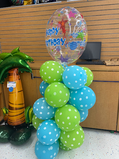 Party Store «Party City», reviews and photos, 1402 SE Everett Mall Way, Everett, WA 98208, USA