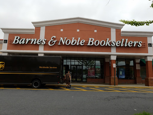 Book Store «Barnes & Noble», reviews and photos, 3089 Main St, Mohegan Lake, NY 10547, USA