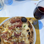 Photo n°1 de l'avis de MYZ.1 fait le 08/06/2023 à 10:48 sur le  Villa Zuccaro Pizzeria Taormina à Taormina