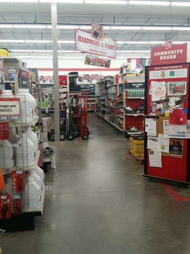 Home Improvement Store «Tractor Supply Co.», reviews and photos, 200 West Marketplace Drive, Bennett, CO 80102, USA