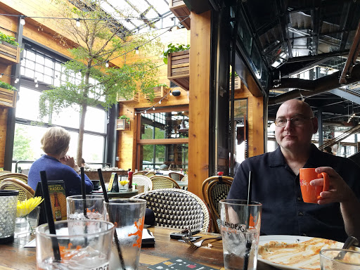 Shopping Mall «Hilldale Shopping Center», reviews and photos, 726 N Midvale Blvd, Madison, WI 53705, USA