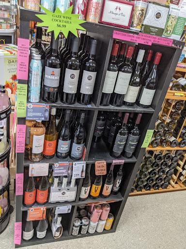 Liquor Store «Tiverton Liquor Store», reviews and photos, 65 Main Rd, Tiverton, RI 02878, USA