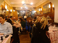 Atmosphère du Restaurant français Auberge Bressane à Paris - n°2