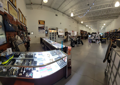 Pawn Shop «GC Pawn #1 - Gold N Connection LLC», reviews and photos, 1311 S Dixie Hwy W #17e, Pompano Beach, FL 33060, USA