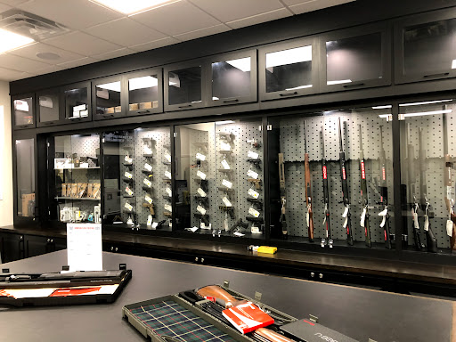 Gun Shop «Modern Outfitters», reviews and photos, 1632 South Irving Boulevard, Dallas, TX 75207, USA