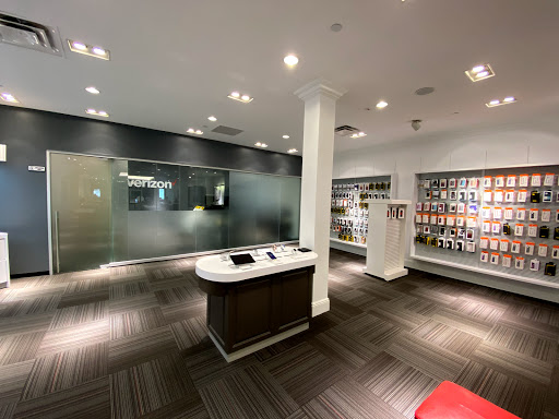 Cell Phone Store «Verizon», reviews and photos, 71 Dodge St, Beverly, MA 01915, USA