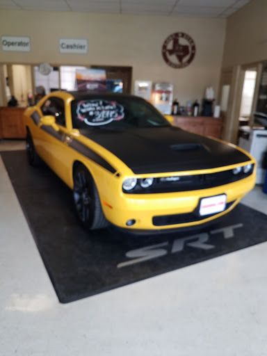 Used Car Dealer «Bluebonnet Chrysler Dodge», reviews and photos, 547 S Seguin Ave, New Braunfels, TX 78130, USA
